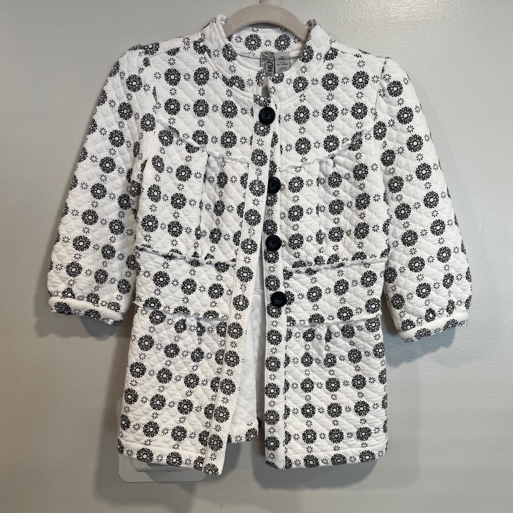 Black & White Quilted Jacket with 3/4 sleeve